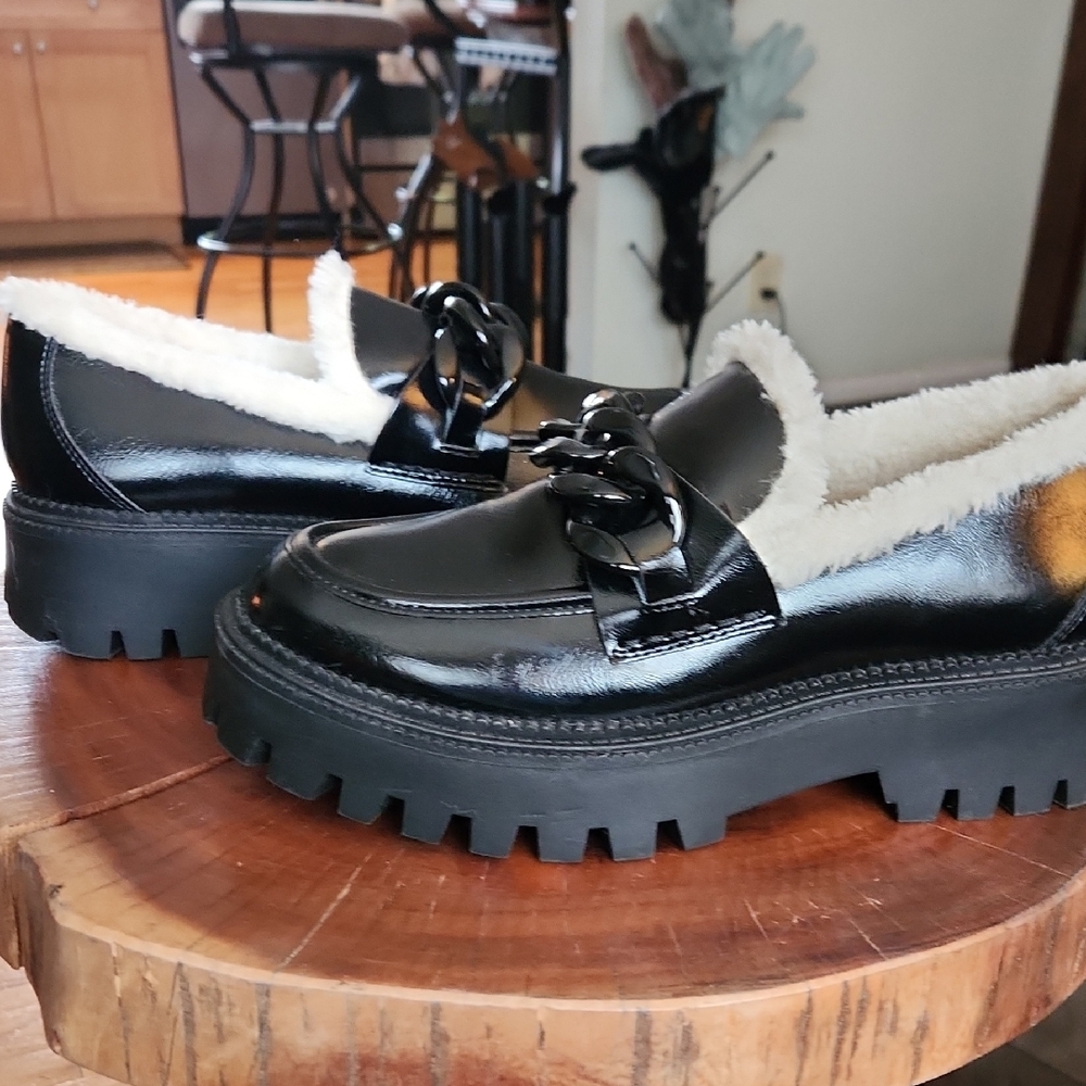 Dolce Vita Black Faux Fur Lined Loafers